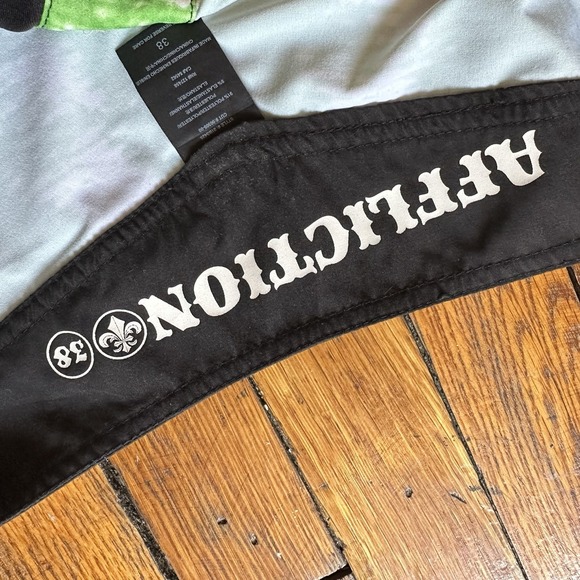 Affliction Board Shorts Mens 38 Green Black MMA Fighting Patches American Custom - Picture 5 of 9